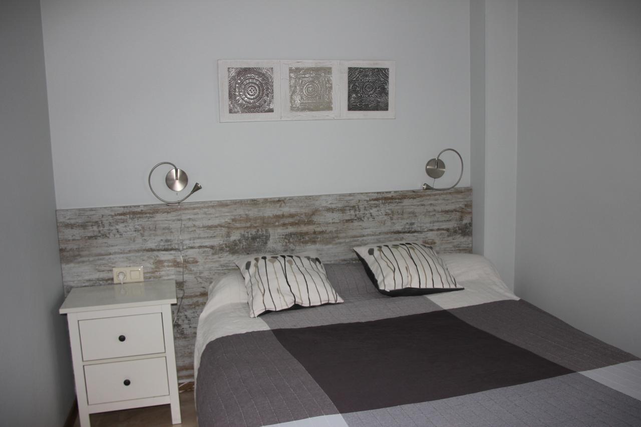 Apartamentos Caru Castelldefels Exteriör bild