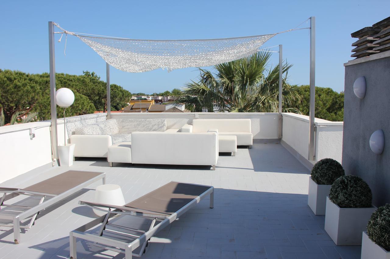 Apartamentos Caru Castelldefels Exteriör bild