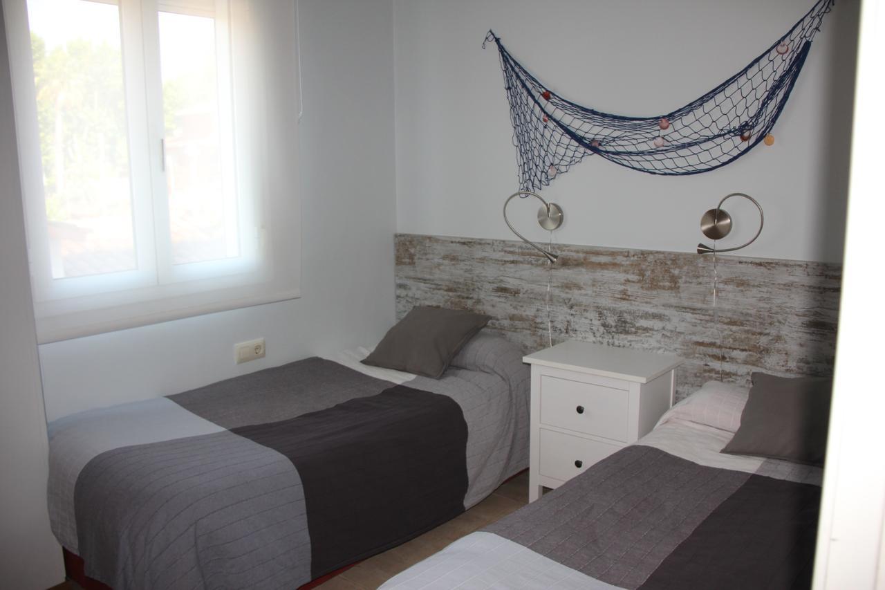 Apartamentos Caru Castelldefels Exteriör bild